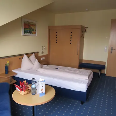 伊芬酒店 酒店 3*