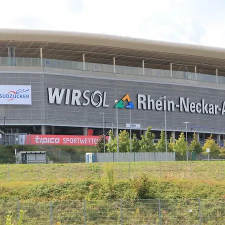 伊芬酒店 酒店 3*